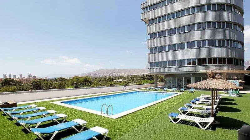 🇪🇸 8 Dni w Benidorm: Budżetowy Pobyt w La Estacion