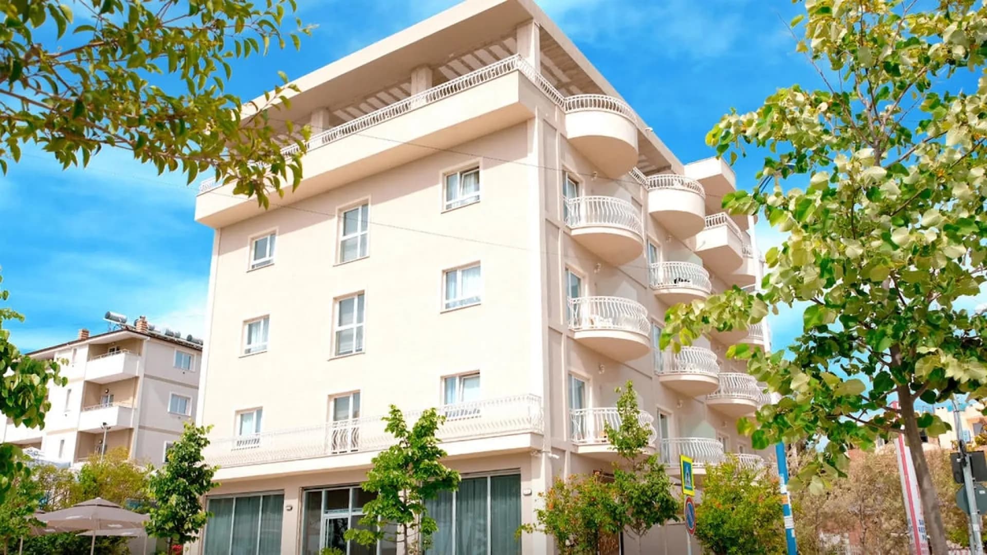 8 Dni z All Inclusive w Albanii! 🇦🇱 Hotel 4⭐, Wylot z Poznania ✈️